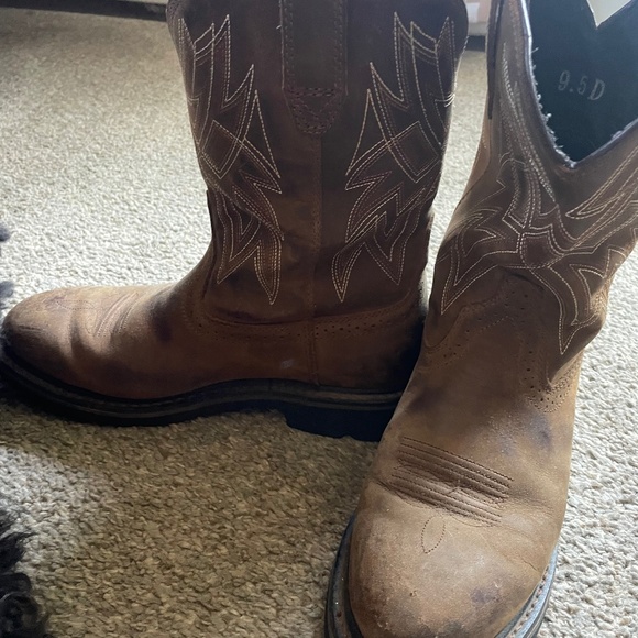 Ariat Boots - Picture 1 of 3